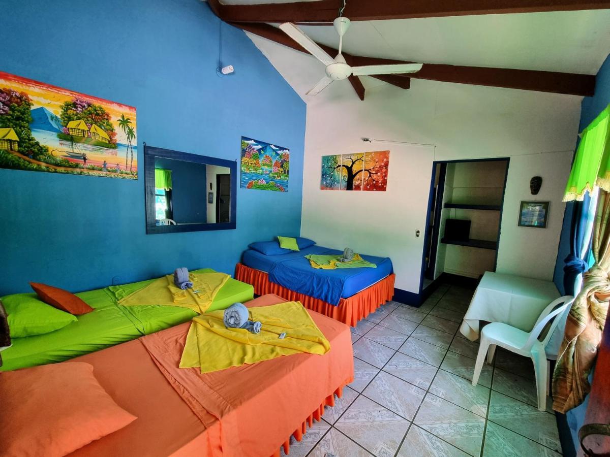 Cabinas Tortuguero Natural Hostel ภายนอก รูปภาพ