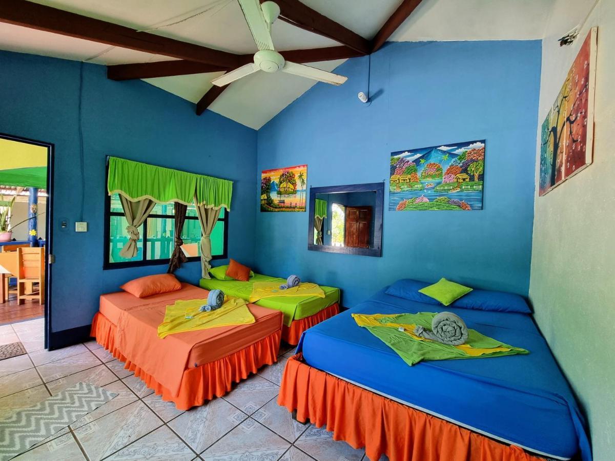 Cabinas Tortuguero Natural Hostel ภายนอก รูปภาพ