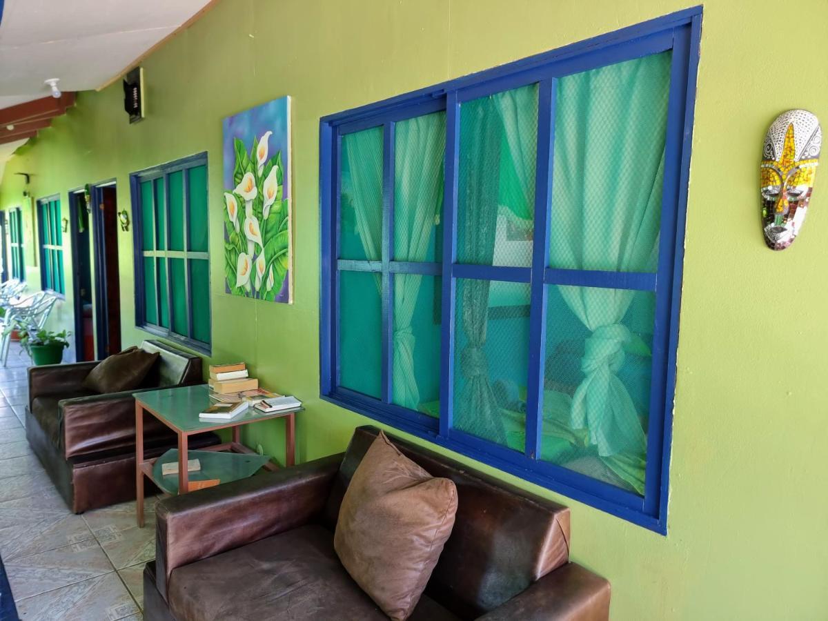 Cabinas Tortuguero Natural ภายนอก รูปภาพ