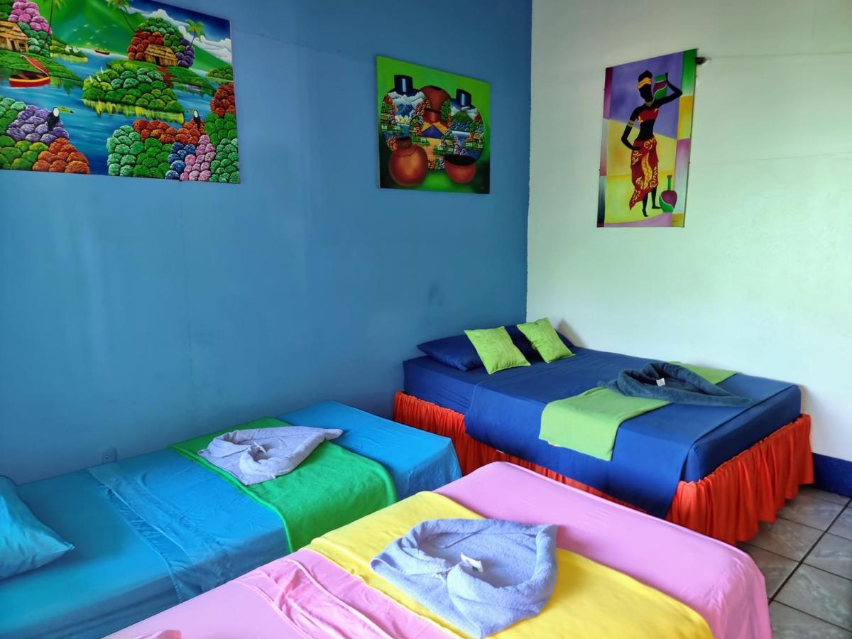 Cabinas Tortuguero Natural ภายนอก รูปภาพ