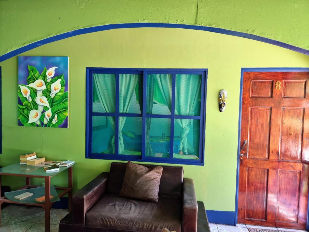 Cabinas Tortuguero Natural Hostel ภายนอก รูปภาพ