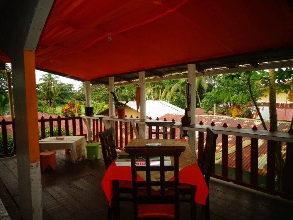 Cabinas Tortuguero Natural ภายนอก รูปภาพ