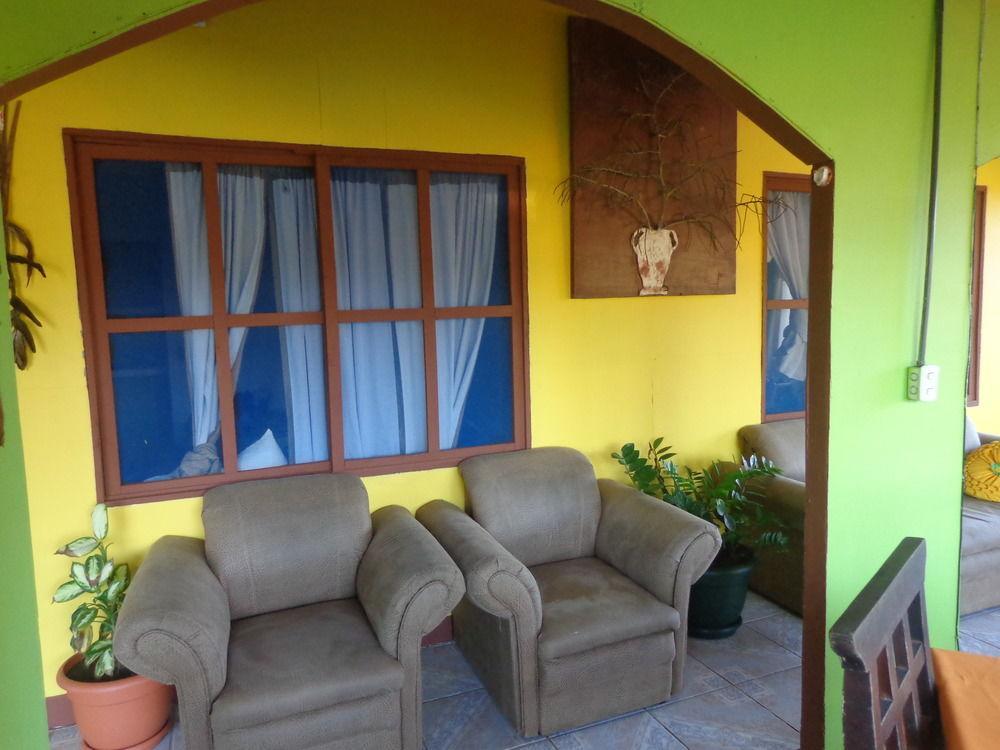 Cabinas Tortuguero Natural Hostel ภายนอก รูปภาพ