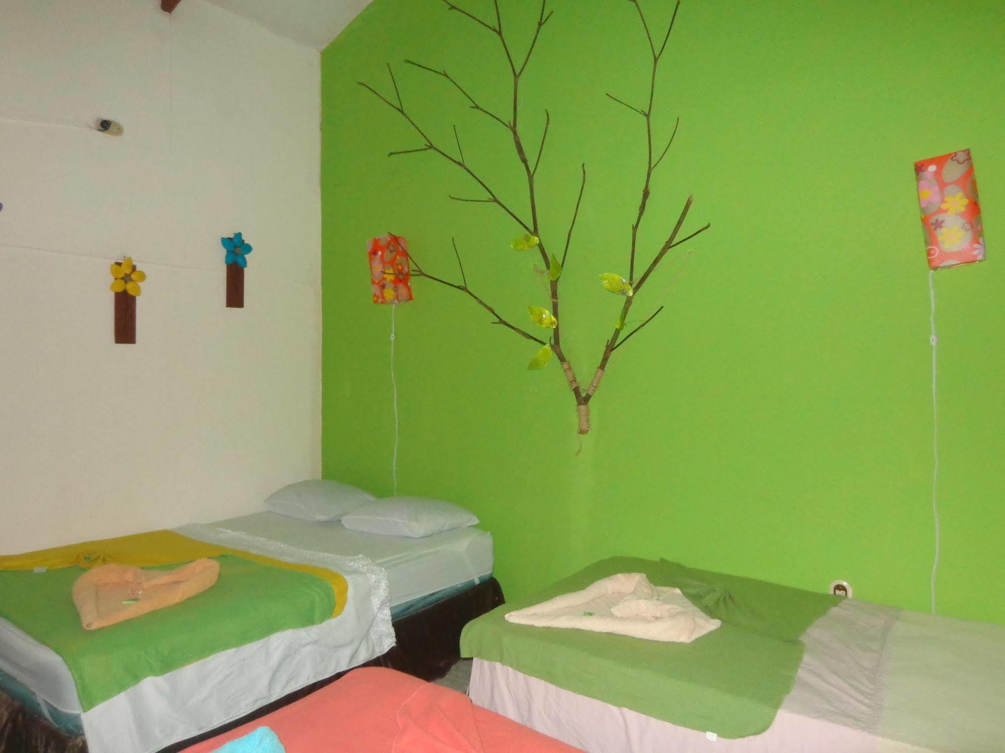 Cabinas Tortuguero Natural ภายนอก รูปภาพ