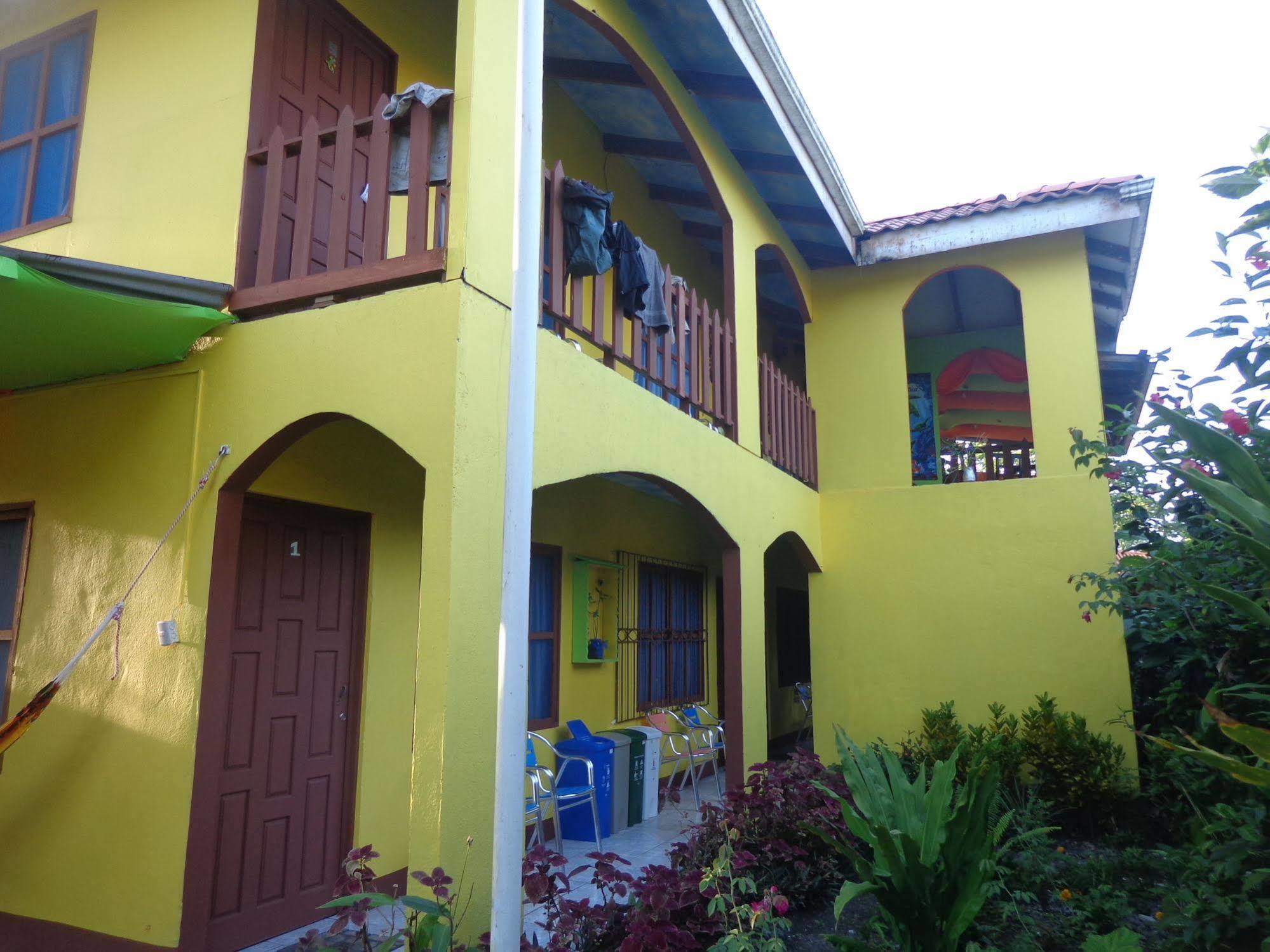 Cabinas Tortuguero Natural ภายนอก รูปภาพ